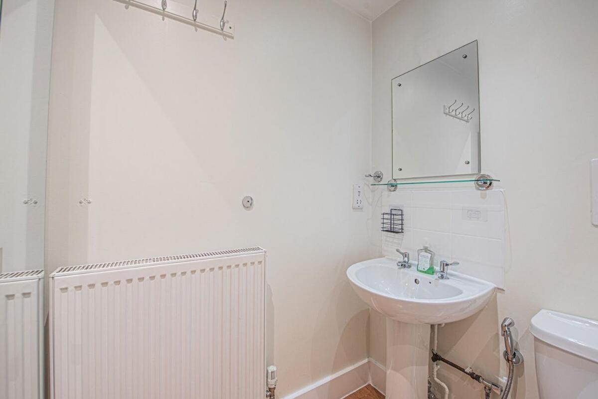 Stylish Spacious 3 Bed 5min Walk From Station Appartamento Londra